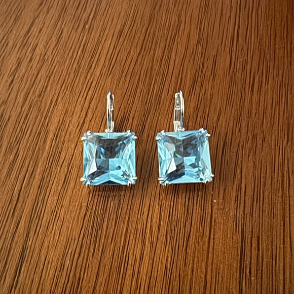 Swarovski Millenia Earrings, Square cut crystal, Blue, Rhodium plated - Picture 3 of 3
